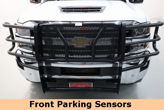 Chevrolet Silverado 3500HD Thumbnail Image 71