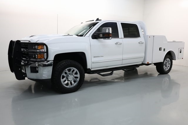 Chevrolet Silverado 3500HD Thumbnail Image 98