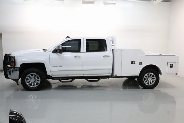 Chevrolet Silverado 3500HD Thumbnail Image 99