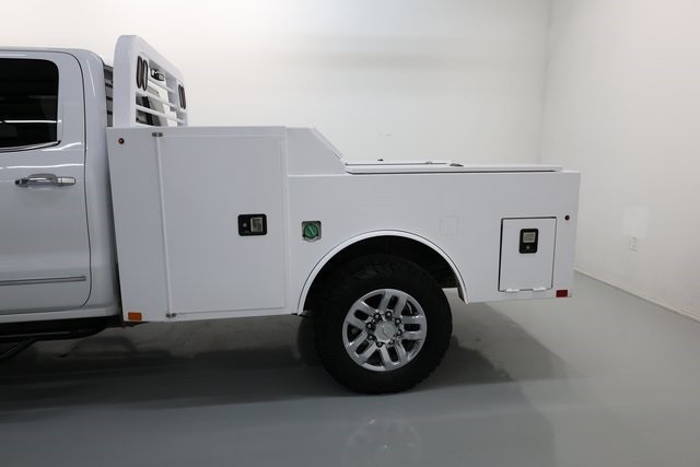 Chevrolet Silverado 3500HD Thumbnail Image 100
