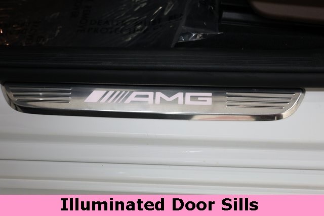 Mercedes-Benz E-Class Thumbnail Image 85