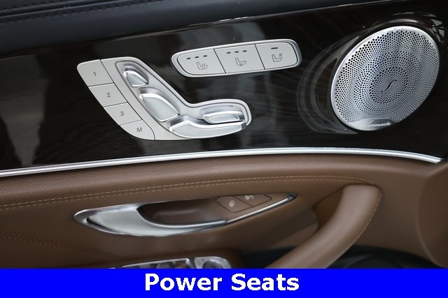Mercedes-Benz E-Class Thumbnail Image 89