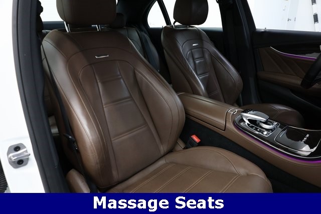 Mercedes-Benz E-Class Thumbnail Image 92