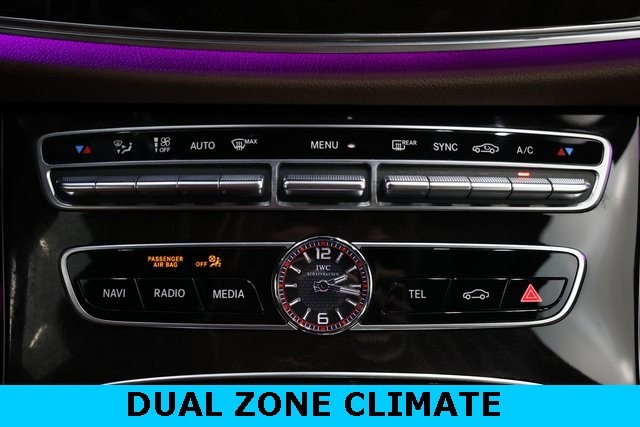 Mercedes-Benz E-Class Thumbnail Image 94