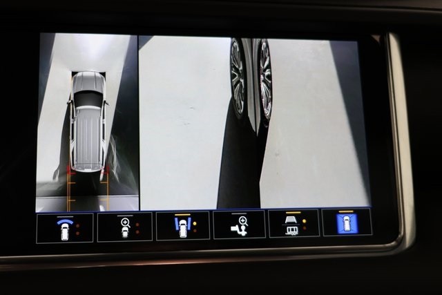 GMC Yukon Thumbnail Image 75