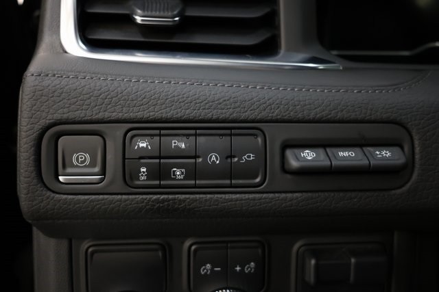 GMC Yukon Thumbnail Image 90
