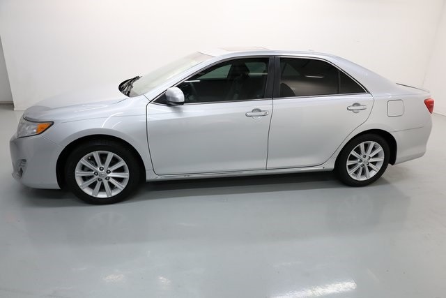 Toyota Camry Thumbnail Image 68