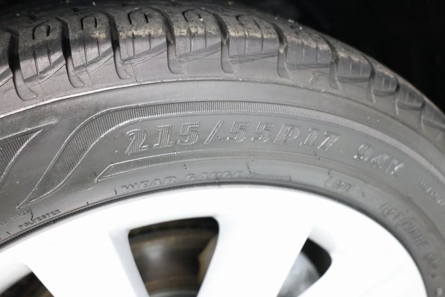 Toyota Camry Thumbnail Image 82
