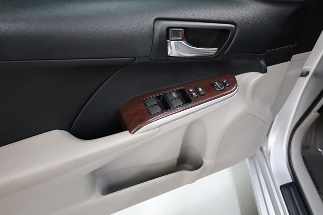 Toyota Camry Thumbnail Image 85