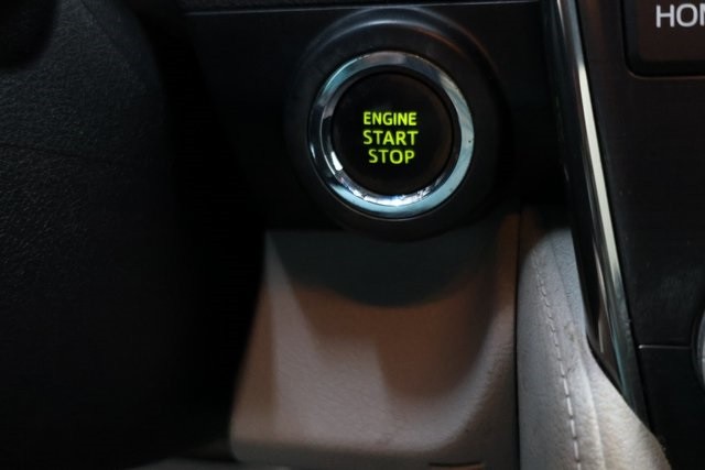 Toyota Camry Thumbnail Image 88