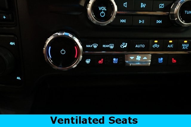 Ford Super Duty F-350 DRW Thumbnail Image 83