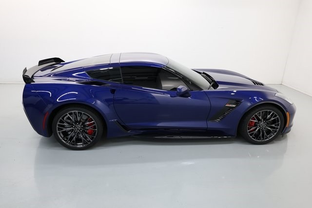 Chevrolet Corvette Thumbnail Image 95