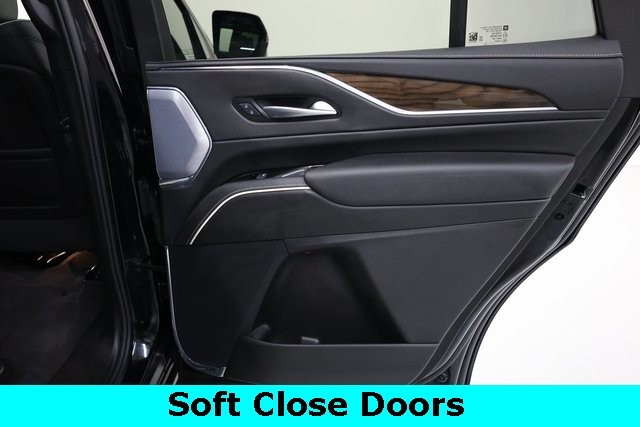 Cadillac Escalade Thumbnail Image 89