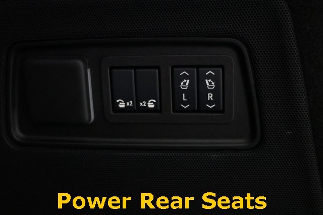 Cadillac Escalade Thumbnail Image 94
