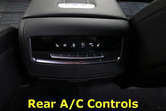 Cadillac Escalade Thumbnail Image 96