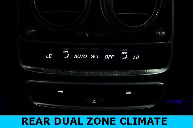 Mercedes-Benz S-Class Thumbnail Image 86