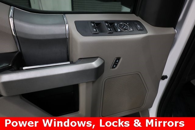 Ford Super Duty F-250 SRW Thumbnail Image 93