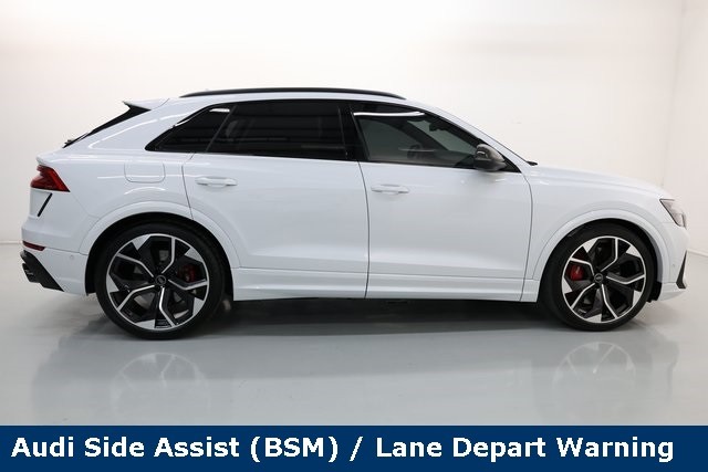 Audi RS Q8 Vehicle Image 26