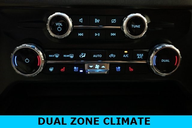 Ford Super Duty F-250 SRW Thumbnail Image 85