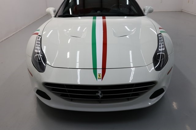 Ferrari California T Vehicle Image 48