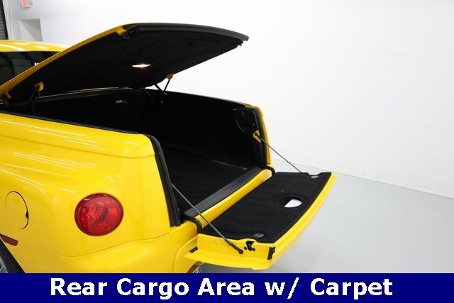 Chevrolet SSR Thumbnail Image 75