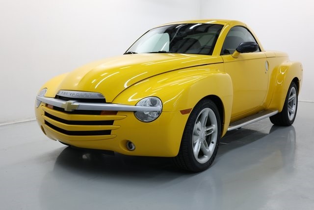 Chevrolet SSR Thumbnail Image 87
