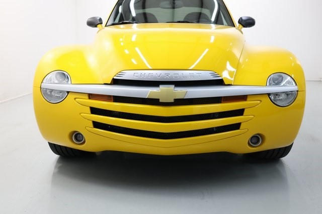 Chevrolet SSR Thumbnail Image 88
