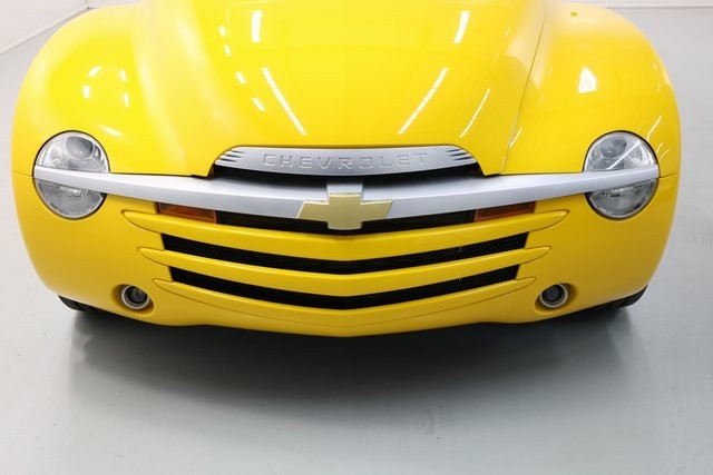 Chevrolet SSR Thumbnail Image 89