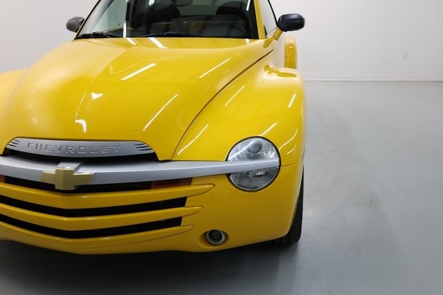 Chevrolet SSR Thumbnail Image 94