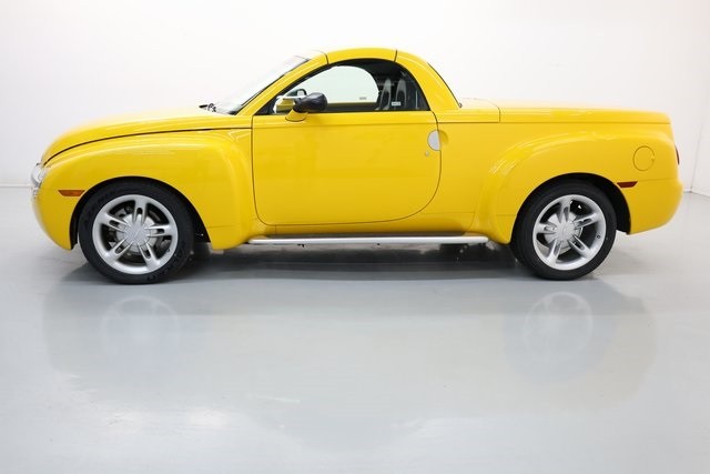 Chevrolet SSR Thumbnail Image 97