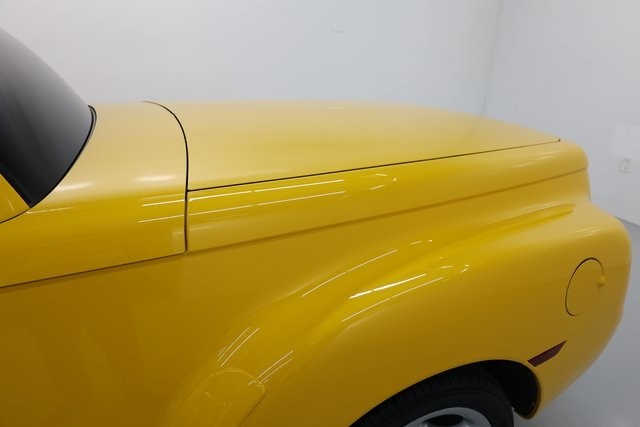 Chevrolet SSR Thumbnail Image 99