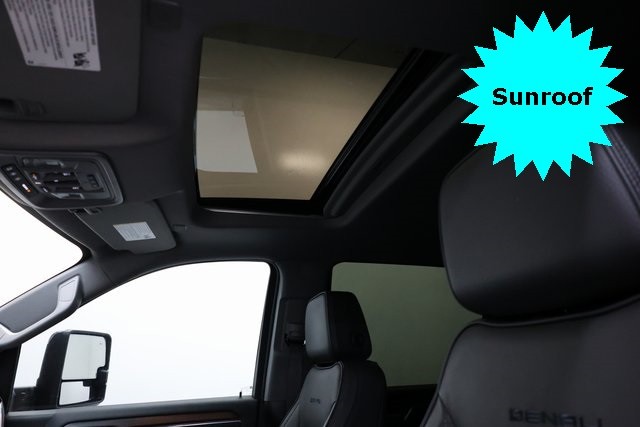 GMC Sierra 3500HD Thumbnail Image 73