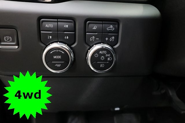 GMC Sierra 3500HD Thumbnail Image 76
