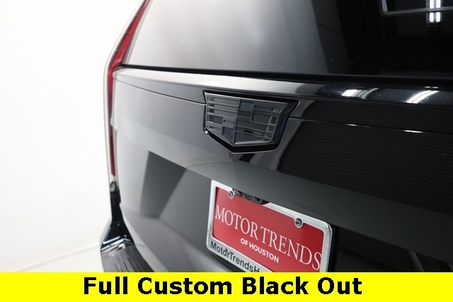 Cadillac Escalade ESV Vehicle Image 11