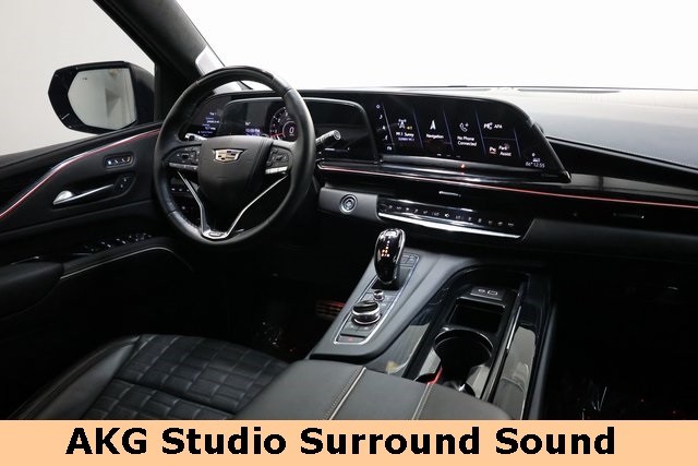 Cadillac Escalade ESV Vehicle Image 13