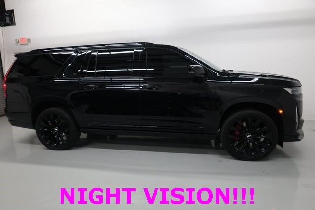 Cadillac Escalade ESV Vehicle Image 15