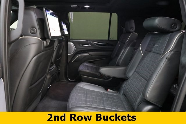 Cadillac Escalade ESV Vehicle Image 16