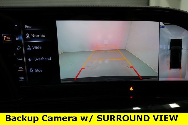 Cadillac Escalade ESV Vehicle Image 21