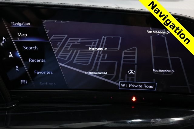 Cadillac Escalade ESV Vehicle Image 25