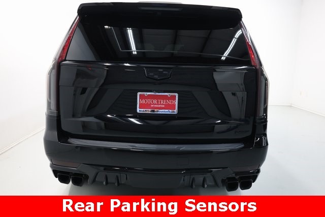 Cadillac Escalade ESV Vehicle Image 34