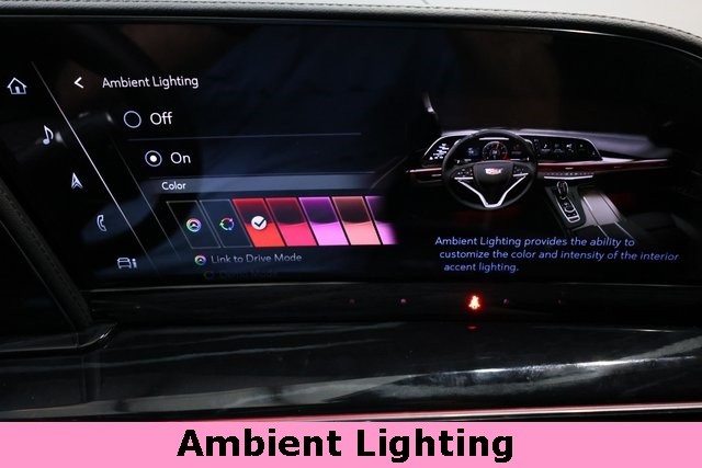 Cadillac Escalade ESV Vehicle Image 38