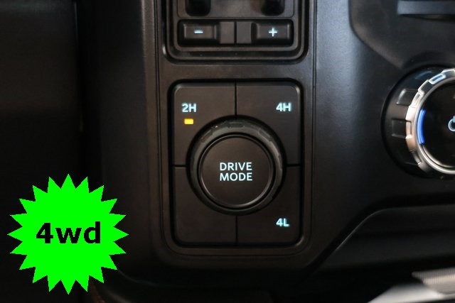 Ford Super Duty F-350 DRW Thumbnail Image 76