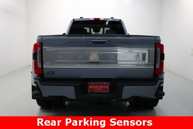 Ford Super Duty F-350 DRW Thumbnail Image 81