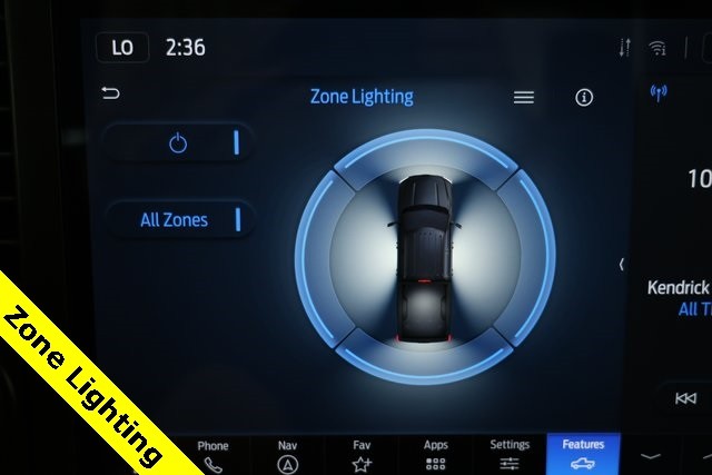 Ford Super Duty F-350 DRW Thumbnail Image 85