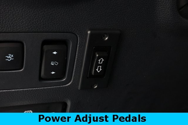 Ford Super Duty F-250 SRW Thumbnail Image 100