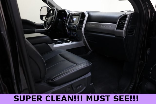 Ford Super Duty F-450 DRW Thumbnail Image 65