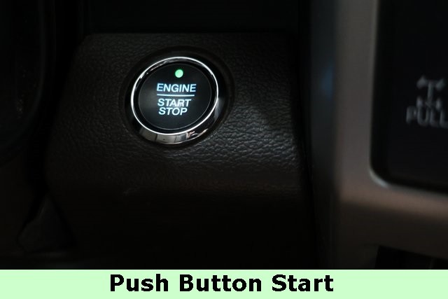 Ford Super Duty F-250 SRW Vehicle Image 21