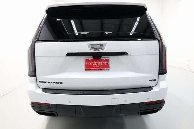 Cadillac Escalade Vehicle Image 27