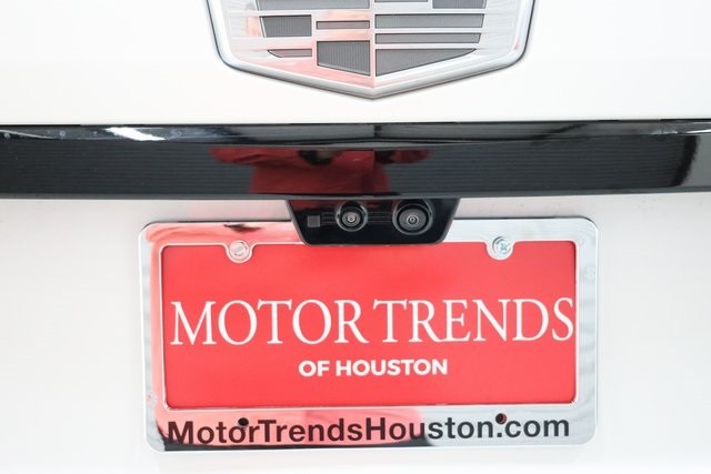 Cadillac Escalade Vehicle Image 31