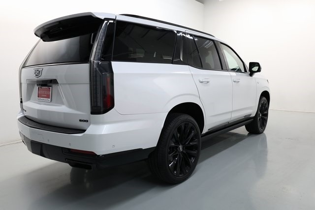 Cadillac Escalade Vehicle Image 35